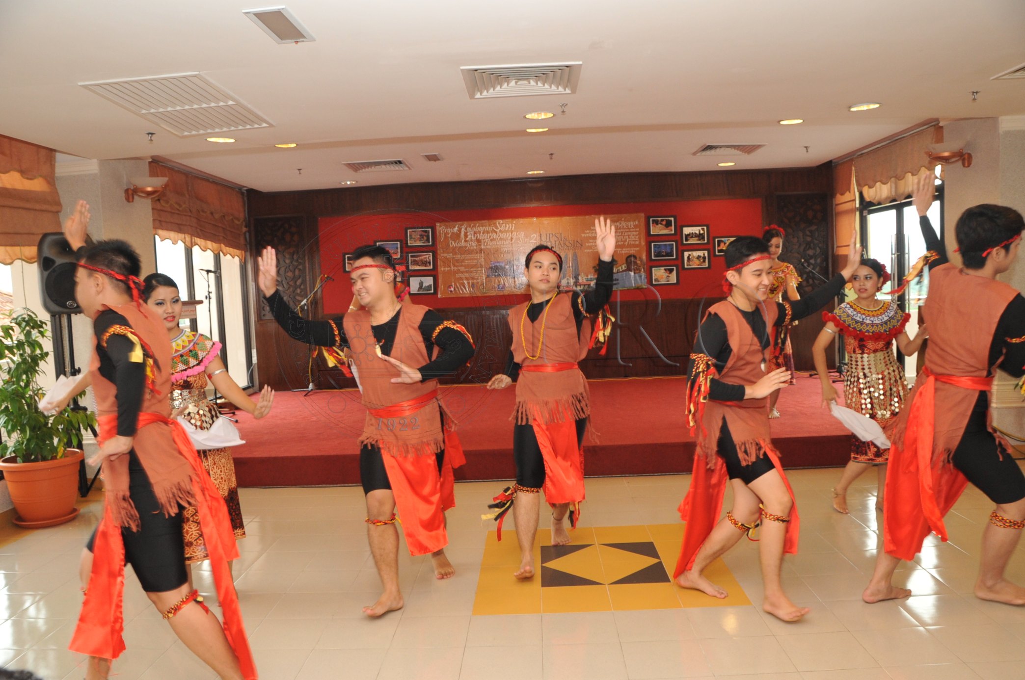 PRO 14 45 THAKSIN PRO 5760